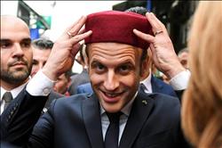 الرئيس الفرنسي في تونس..«8 اتفاقيات وإشادة بالمسار الديمقراطي»|تقرير مصور