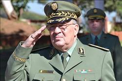 رئيس أركان الجيش الجزائري يبحث التعاون مع نظيره الفرنسي