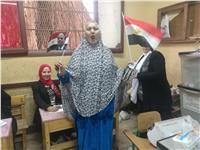 مصر تنتخب| بالصور.. نساء «دار السلام» ينتخبن على أنغام «تسلم الأيادي»