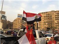 الأعلام ترفرف بميدان التحرير احتفالا بفوز السيسي بالانتخابات