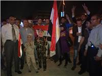 شاهد احتفالات المواطنين أمام جامعة القاهرة بفوز السيسي في الانتخابات