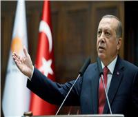 وضع قس أمريكي يحاكم في تركيا قيد الإقامة الجبرية في المنزل
