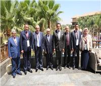 وزير التعليم العالي يبحث آليات التعاون العلمي والبحثي مع العراق والأردن