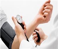 تعرف على أعراض مرض ضغط الدم والأطعمة التي يجب تناولها