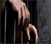 حبس طالب لاتهامه بتعاطي المخدرات في الجيزة