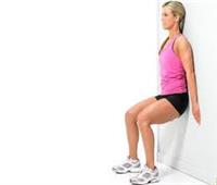 «wall sit».. خمس فوائد لأهم تمرين لشد عضلات الجسم