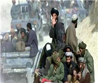 طالبان تطلق سراح 160 مدنيا وتبقي على 20 رهينة على الأقل