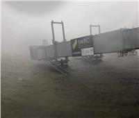 غرق مطار أوساكا باليابان نتيجة الإعصار