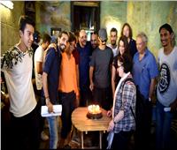 صور| خالد النبوي يحتفل بعيد ميلاده في «رملة بولاق»