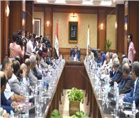 رئيس الوزراء يعقد اجتماعاً مع «نواب سوهاج» بديوان عام المحافظة