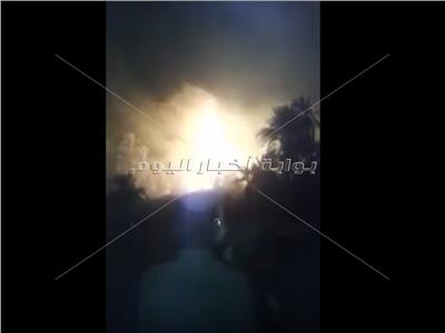 شاهد| حريق هائل يلتهم مساحات زراعية بكوم أمبو في أسوان