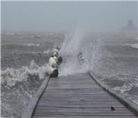 مركز الأعاصير الأمريكي: الإعصار مايكل يضرب فلوريدا