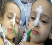 فيديو| طفلة دخلت المستشفى لتجري عملية وخرجت فاقدة الوعي