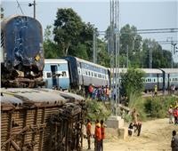مقتل 59 على الأقل بعدما دهس قطار حشدا من الناس بشمال الهند