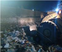 صور| رفع تراكمات القمامة من أمام المدارس بأبو النمرس 