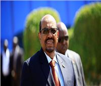 بالصور| الرئيس السوداني يصل سوريا في أول زيارة لرئيس عربي منذ 2011