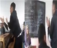 فيديو| طالب يقوم بوصلة رقص في مدرسة.. والطلاب يصفقون