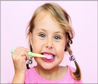 احذر المشاركة في استخدام فرشاة الأسنان تسبب أمراض لا حصر لها  