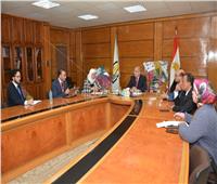 رئيس جامعة أسيوط يبحث سبل تطوير التعاون مع المجلس الثقافي البريطاني في مصر