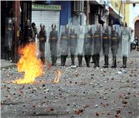 اشتباكات بين الشرطة والمتظاهرين في فنزويلا..وسماع دوي انفجارات