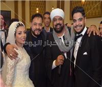 صور| نجوم الأغنية الشعبية يحتفلون بزفاف «محمد وهدير»