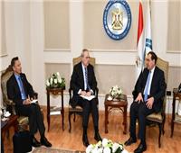 وزير البترول يبحث مع السفير الأمريكي مشروع تحول مصر لمركز إقليمي