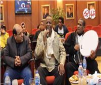 فيديو| حسن عبد المجيد يُغني «ربك هو العالم» في ليلة تكريم أحمد منيب