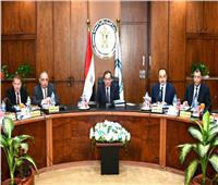 وزير البترول يعتمد موازنة شركة صان مصر