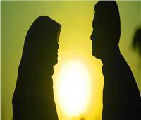 هل يحق للزوج منع زوجته من زيارة أهلها؟.. «الأزهر للفتوى» يجيب