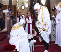 البابا تواضروس يصلي لقان «الخميس الكبير» بدير مارمينا