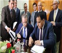 بالصور|..مصر توقع عقد مع أسبانيا لشراء 6 قطارات سكة حديد بتكلفة 157 مليون يورو
