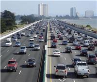 «المرور» تقدم نصائح لقائدي السيارات على الطرق السريعة