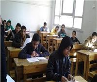 طلاب إعدادية الجيزة يؤدون امتحانات الجبر والإحصاء والتربية الفنية