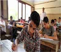طلاب إعدادية القاهرة يؤدون امتحان العلوم