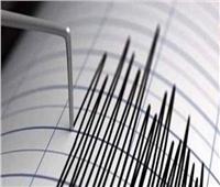 زلزال بقوة 5.6 ريختر قبالة ساحل جزيرة جاوة الإندونيسية