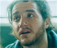 بالفيديو | أحمد مالك يبكي السوشيال ميديا بمشهد مؤثر في "زي الشمس"