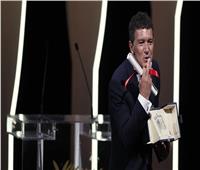 أنطونيو بانديراس يحصد جائزة أفضل ممثل بمهرجان كان