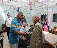 محافظ المنوفية يتفقد دار رعاية المسنين ومشروع دار مصر