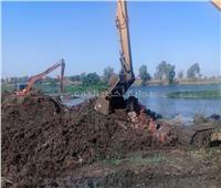 إزالة تعديات ردم بنهر النيل جنوب دمياط