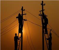 «العاملين بالمرافق»: عيدية لعمال الكهرباء.. وأجر 50 شهرا للمحالين للتقاعد