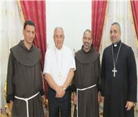 الأنبا عمانوئيل عياد يستقبل السفير الفاتيكان والخادم الإقليمي