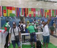 شاهد| الجزائريون يعبرون عن فرحتهم بالوصول إلى النهائي في مطارالقاهرة