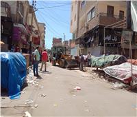 إزالة آثار الحريق بشارع مصر في الإسماعيلية