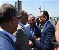 رئيس الوزراء يتفقد  تطوير طريق الكافوري و مشروع محور ربط ميناء الدخيلة بالطريق الدولي الساحلي 