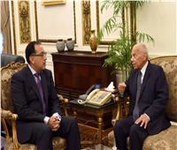 «الببلاوي» لـ«مدبولي»: تجربة مصر في الإصلاح الاقتصادي محل فخر بصندوق النقد الدولي