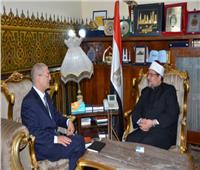 صور| وزير الأوقاف يستقبل سفير مصر الجديد بكوت ديفوار