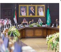 رئيس الوزراء السوداني يدعو أصحاب الأعمال السعوديين للاستثمار في بلادهم 