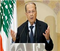 رئيس لبنان يدعو المحتجين للحوار ويلمح لتعديل حكومي والمتظاهرون يرفضون