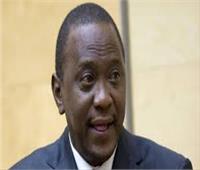 رئيس كينيا يمدد حظر التجول في أنحاء البلاد للحد من انتشار كورونا