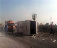مصرع شخص وإصابة 17 في انقلاب أتوبيس على طريق طنطا- المحلة